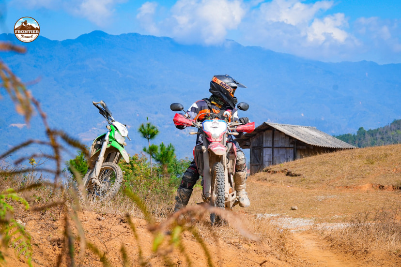 Riders can enjoy colorful landscapes and dramatic natural scenery throughout the region.